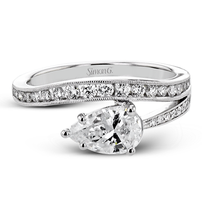 ENGAGEMENT RING View 2